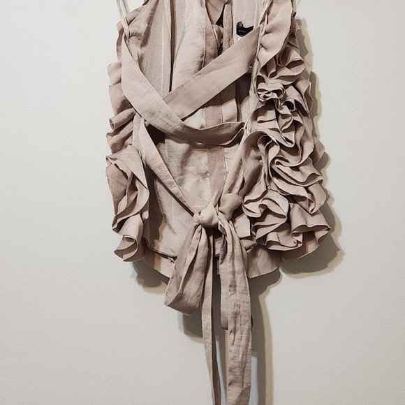 Superbe ruffle top - Picture 2 of 3